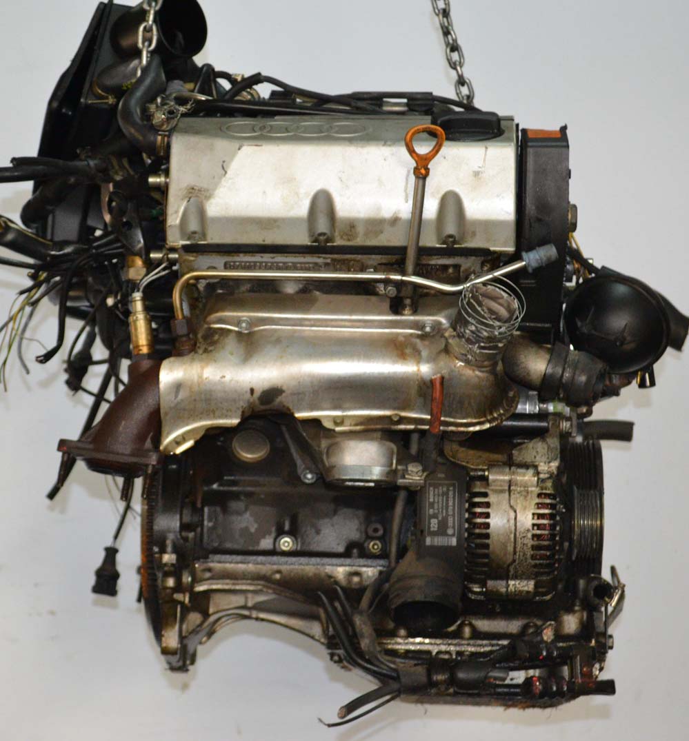 Двигатели audi 2.8. Ауди 100 2.8 мотор. Мотор ААН 2.8 Ауди. Двигатель Ауди 2.8 Aah. Двигатель Ауди 100 с4 2.8.