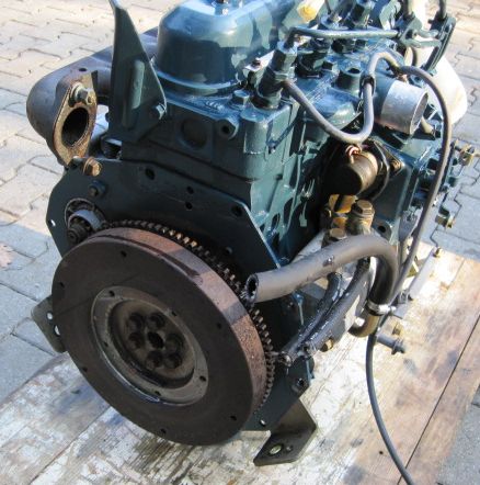 Дизельный двигатель кубота 3 цилиндровый. Дизель kubota 3-110. V3300 kubota двигатель. Двигатель кубота 3 цилиндра. Kubota diesel d600.