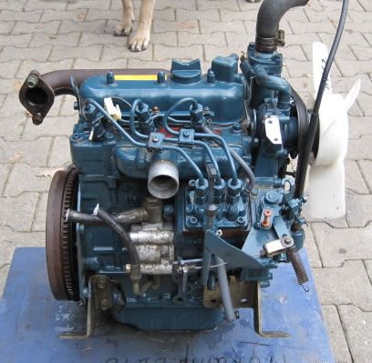 Где маркировка двигателя кубота Двигатель Kubota D662 : фотография № 3