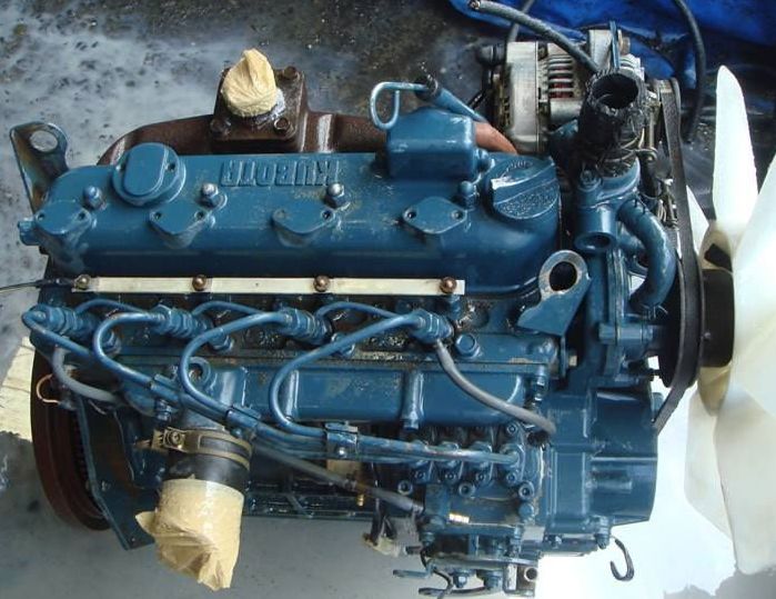 Где маркировка двигателя кубота Двигатель Kubota V1405 : фотография № 1