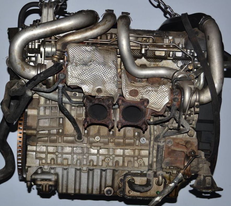 Двигатель т6. Двигатель т6. С. 3х цилиндровый мотор вольво. T6 вольво двигатель.