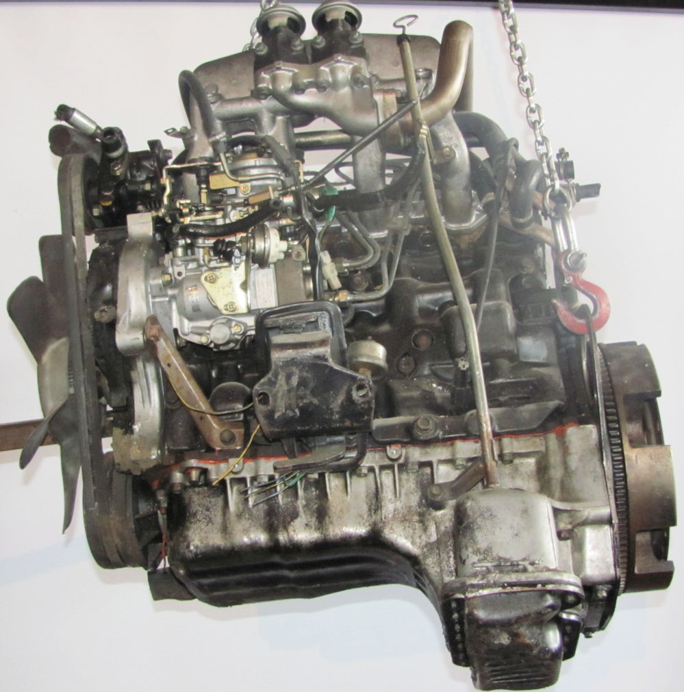 Двс исузу 2. Двигатель исузу 2 2. Двигатель isuzu 4jb1. 8 двигатель. Двигатель исузу 2 2.